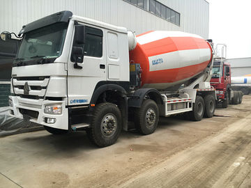 de Vrachtwagen Concrete Mixer 8x4 10cbm van 266-371hp Euro2 Euro3 HOWO A7 in Rode Witte Kleur