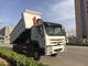 Sinotruk 6x4 10 Vrachtwagen van de Wiel de Op zwaar werk berekende Stortplaats met het Ten val brengen van Lichaamsplatform